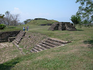 Temple of the Cosmic War at Tonina Ruins - tonina mayan ruins,tonina mayan temple,mayan temple pictures,mayan ruins photos